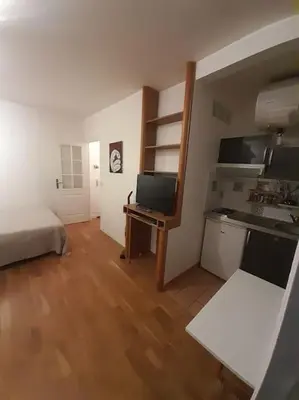Cuisine ou kitchenette dans l'établissement STUDIO PARIS BASTILLE