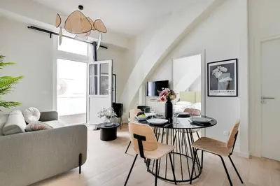 Coin salon dans l'établissement Magnificent apartment - 2BR-6P - Eiffel Tower