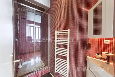 Salle de bains dans l'établissement Paris 75011