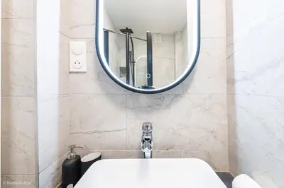 Salle de bains dans l'établissement Studio Moderne au coeur de Paris