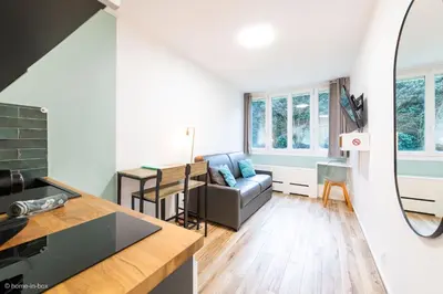 Coin salon dans l'établissement Studio Moderne au coeur de Paris