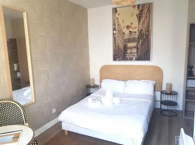 Un ou plusieurs lits dans un hébergement de l'établissement Magnifique appartement au centre de Paris 44