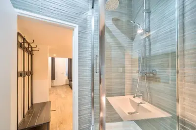 Salle de bains dans l'établissement Bel appartement au coeur de Montmartre