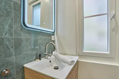 Salle de bains dans l'établissement Residence Le Marais by Studio prestige