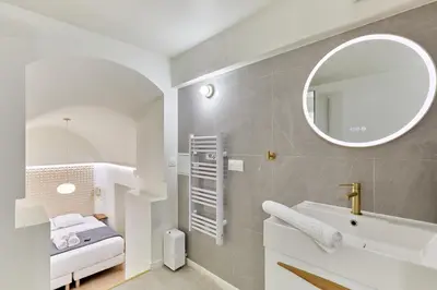 Salle de bains dans l'établissement Residence Le Marais by Studio prestige