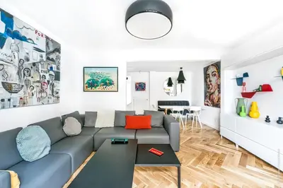 Coin salon dans l'établissement Muette - Faisanderie 1bdr by B'Your Home