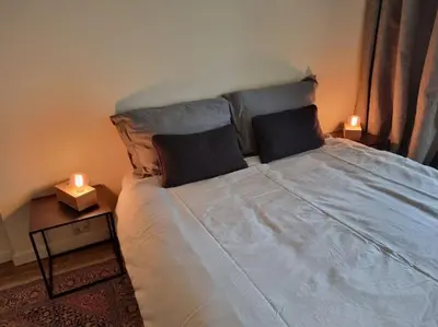 Un ou plusieurs lits dans un hébergement de l'établissement HEY PARIS Entire apartment