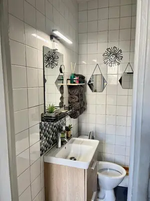 Salle de bains dans l'établissement Renovated ! City of Lights, light your visit