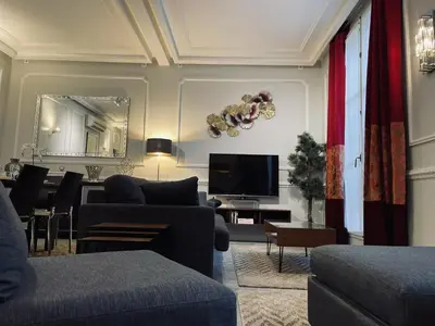 Télévision ou salle de divertissement dans l'établissement L'appart du centre