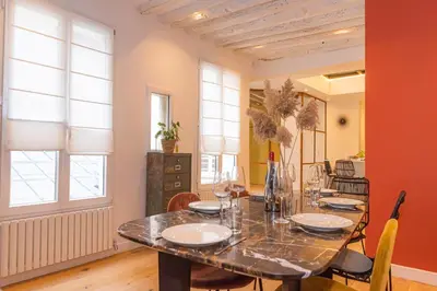 Coin salon dans l'établissement Lovely Apartment, heart of Paris center