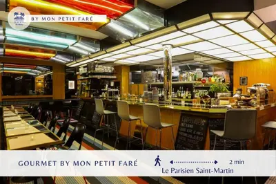 Restaurant ou autre lieu de restauration dans l'établissement La Nuance Boisée - Proche Marais - By MonPetitFaré