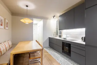 Cuisine ou kitchenette dans l'établissement Le Confidentiel - Montmartre