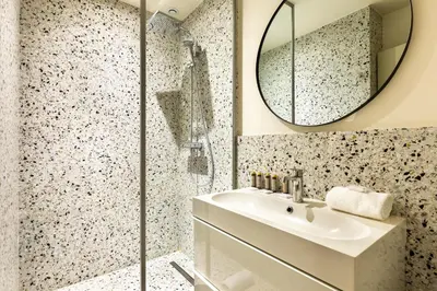 Salle de bains dans l'établissement Le Confidentiel - Montmartre