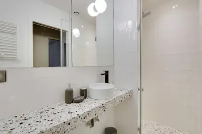 Salle de bains dans l'établissement Le Confidentiel - Montmartre