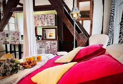 Un ou plusieurs lits dans un hébergement de l'établissement Amazing Hyper Center Apartment