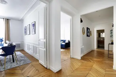 Télévision ou salle de divertissement dans l'établissement Classy appartment - Arc de Triomphe