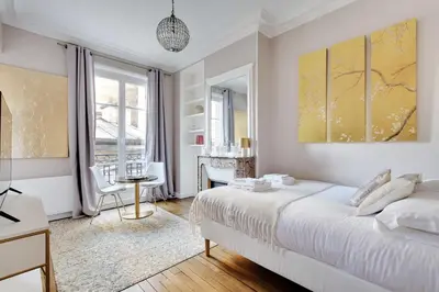 Un ou plusieurs lits dans un hébergement de l'établissement Charming Studio - 2P- Parc Monceau