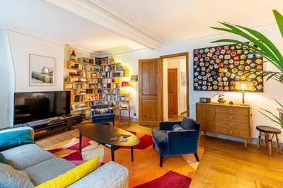 Coin salon dans l'établissement GuestReady - Excellent séjour dans le 11ème arr.