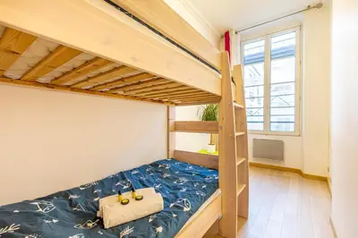 Un ou plusieurs lits dans un hébergement de l'établissement GuestReady - Modern apartment in a prime location