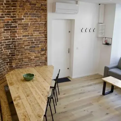 Another brick in the wall Apartment in Paris Sleeps 9