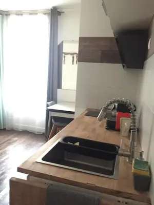 Cuisine ou kitchenette dans l'établissement Beautiful studio - 20' walking from Montmartre