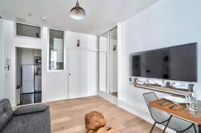 Cuisine ou kitchenette dans l'établissement Magnifique studio au coeur de Paris