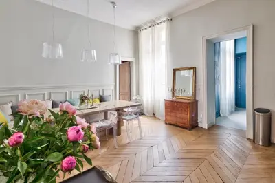 Plan de l'établissement Appartement de luxe 4 étoiles sur Île Saint-Louis - 115 m2 - Calme et spacieux