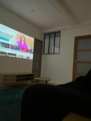 Télévision ou salle de divertissement dans l'établissement Appartment Montorgueil/Châtelet