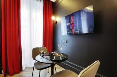Télévision ou salle de divertissement dans l'établissement Luxurious private room - 2P - Les Halles