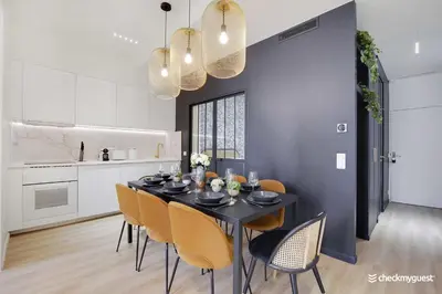 Cuisine ou kitchenette dans l'établissement Charming apartment - 3BR-8P - Le Marais