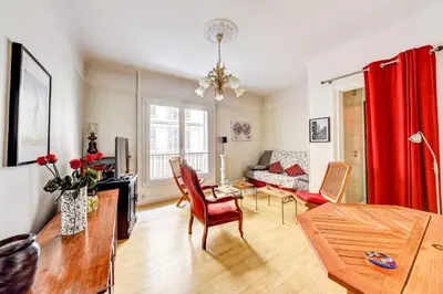 Télévision ou salle de divertissement dans l'établissement Appartement Groult - Welkeys