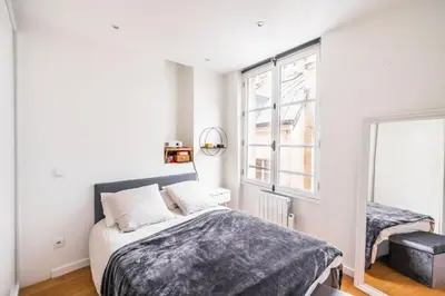 Un ou plusieurs lits dans un hébergement de l'établissement Ciseaux 4G - SAINT GERMAIN DES PRÈS - Best Location