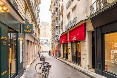 Vélo sur le terrain de l'établissement Ciseaux 4G - SAINT GERMAIN DES PRÈS - Best Location ou dans les environs