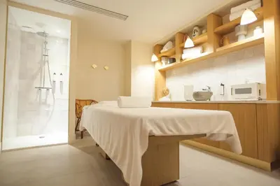 Cuisine ou kitchenette dans l'établissement Bloom House Hôtel & SPA