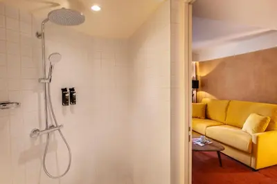 Salle de bains dans l'établissement Kopster Hotel Paris Porte de Versailles