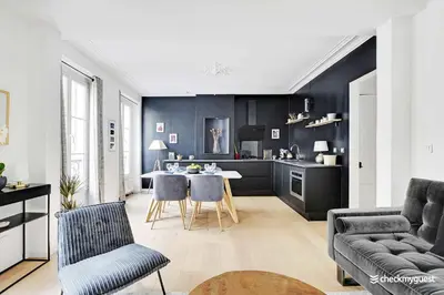 Cuisine ou kitchenette dans l'établissement Elegant apartment - 1BR-4P - Les Batignolles