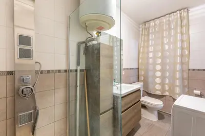 Salle de bains dans l'établissement GuestReady - Quaint retreat in the heart of Paris