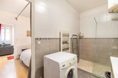 Salle de bains dans l'établissement GuestReady - Quaint retreat in the heart of Paris