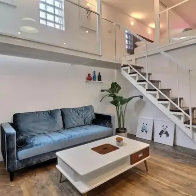 Unique loft apartment Located 15 minutes from the Champs Élysées