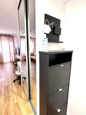 Cuisine ou kitchenette dans l'établissement Appartement T1 Proche Paris à 1min du métro 14