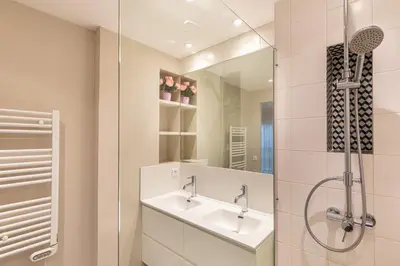 Salle de bains dans l'établissement GuestReady - Appartement proche de Montparnasse