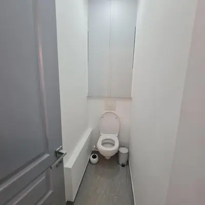 Salle de bains dans l'établissement Appartement très lumineux porte de Saint-Cloud - F3 avec suite parentale