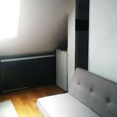Studette tout équipée pour 1 pers- 8 ème Arr Paris