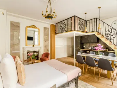 Coin salon dans l'établissement Merveil - Luxury Suite -ChampsElysees- Florentin I