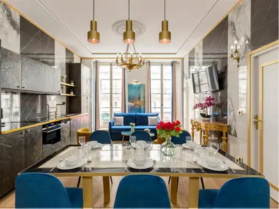 Cuisine ou kitchenette dans l'établissement Merveil - Luxury Suite -ChampsElysees-Florentin II