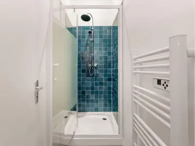 Salle de bains dans l'établissement Merveil - Family Suite - Champs Elysees - Monceau