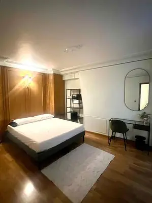 Plan de l'établissement Incroyable appartement parisien - Batignolles