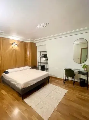 Plan de l'établissement Incroyable appartement parisien - Batignolles