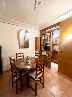 Plan de l'établissement Incroyable appartement parisien - Batignolles