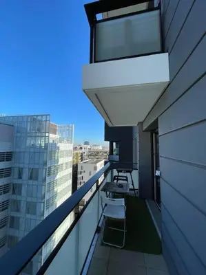 Balcon ou terrasse dans l'établissement Cosy apart with balcony Eiffel Tower view